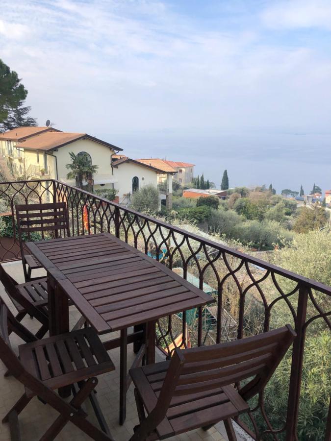 Casa Patrizia Apartment Torri Del Benaco Exterior photo